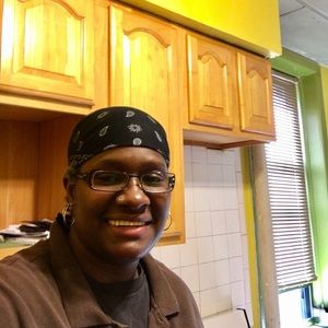 Meet your Posher, Esmeralda